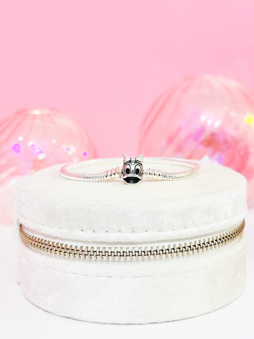 925 Sterling Silver Daisy Duck Bracelet 7.1 Inches 18 cm Snake Chain